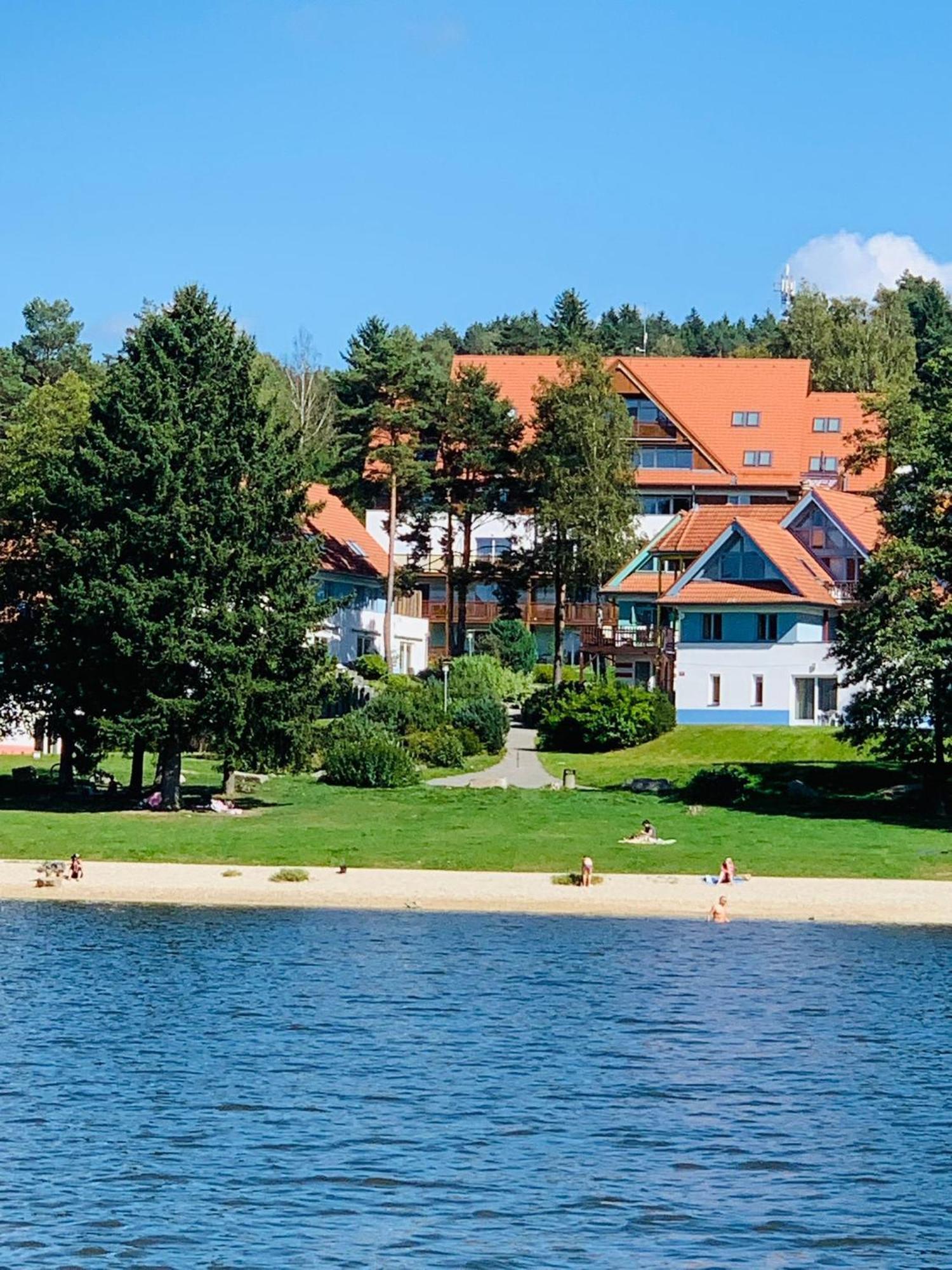 Lipno Beach Apartment Lipno nad Vltavou Dış mekan fotoğraf