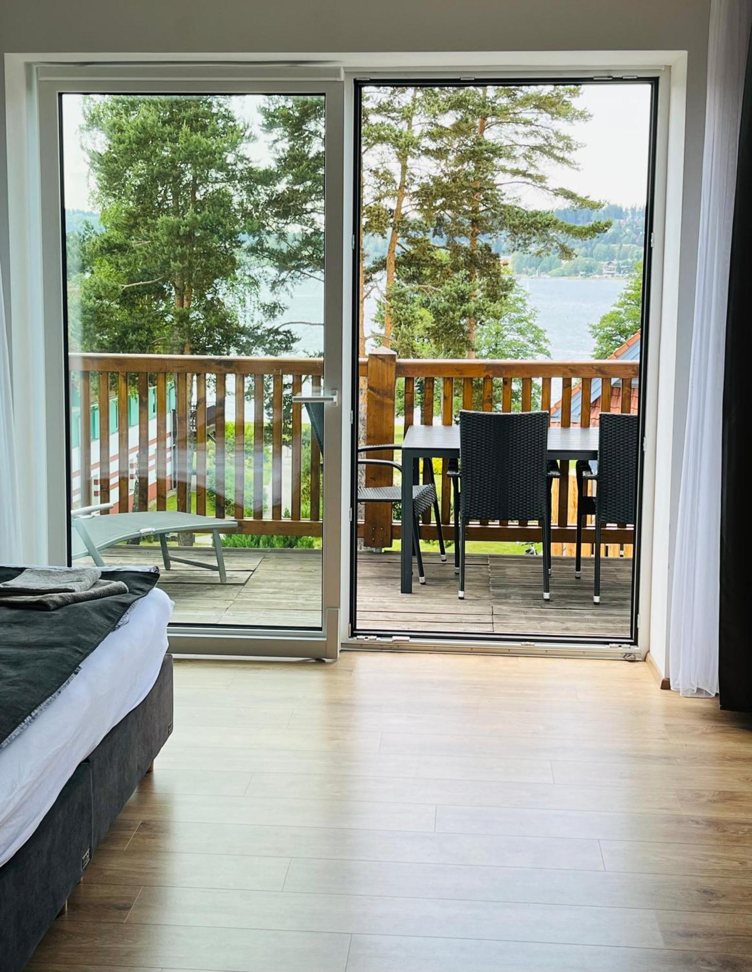 Lipno Beach Apartment Lipno nad Vltavou Dış mekan fotoğraf